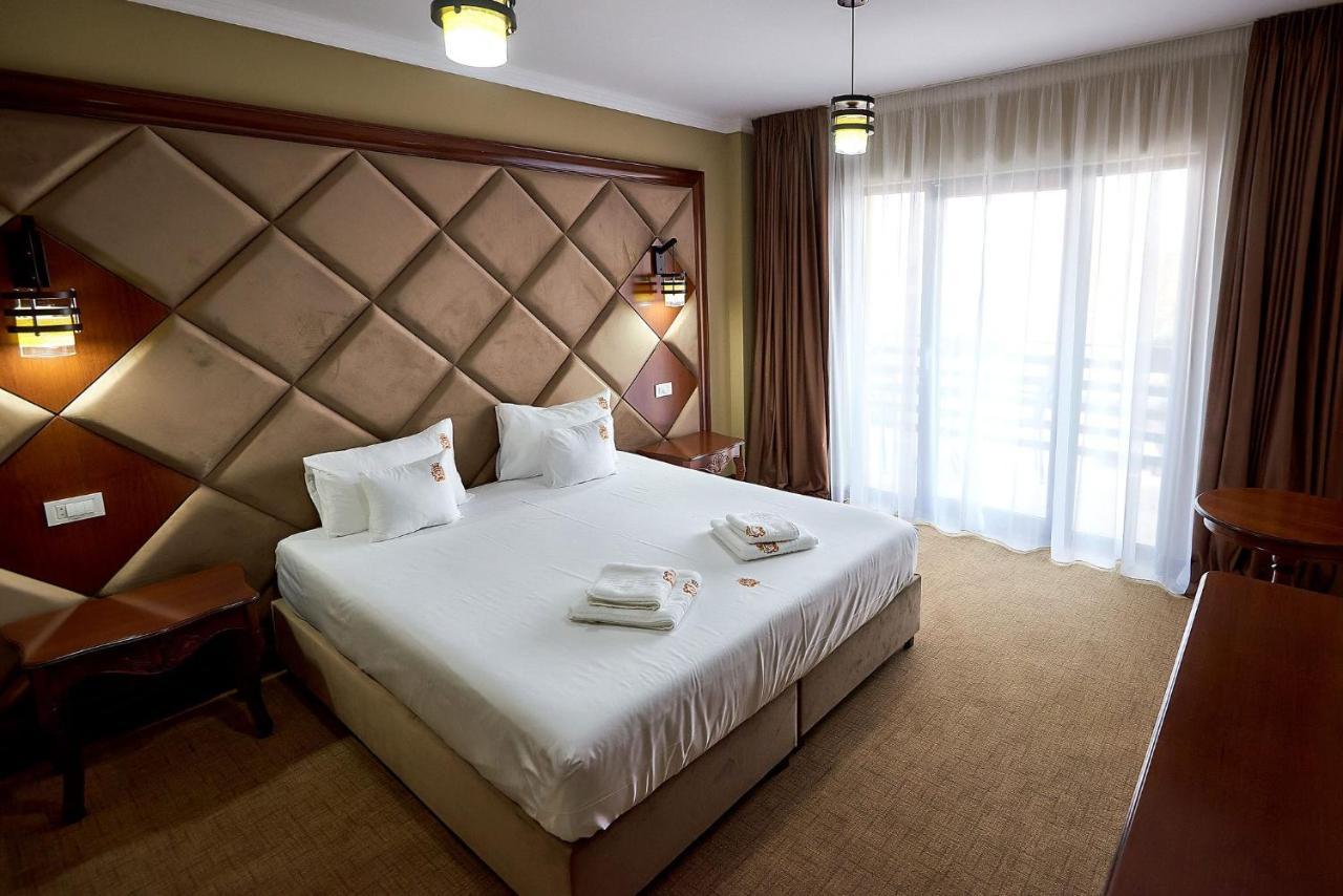 Hotel Adriano Braila Exterior photo